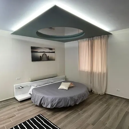 לינה וארוחת בוקר Mirage
