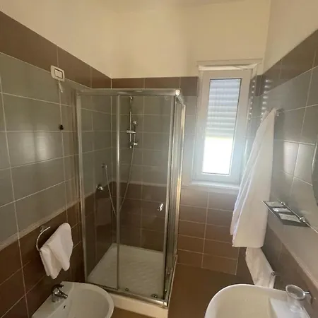 Mirage Nocleg ze śniadaniem
