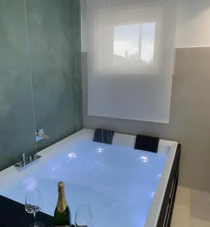 Nocleg ze śniadaniem Mirage 3*