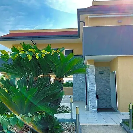 Bed & Breakfast Mirage 3*