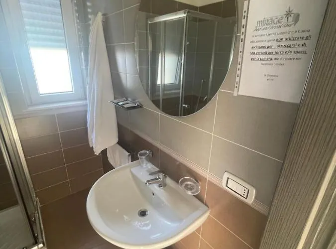 Mirage Oda ve Kahvaltı 3*